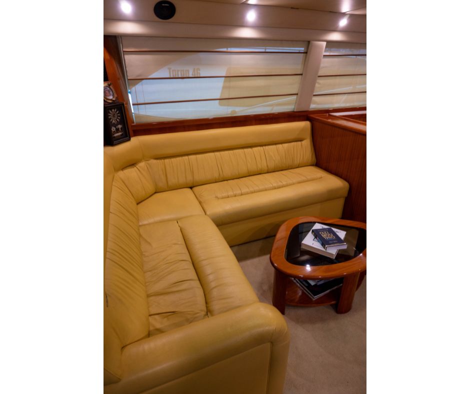 Riviera 47 (11)