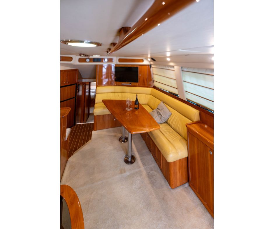 Riviera 47 (12)